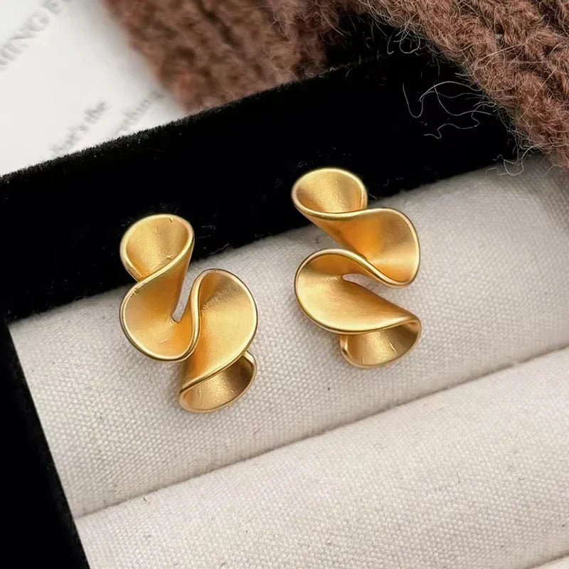 Earrings in Silver and 18K Gold