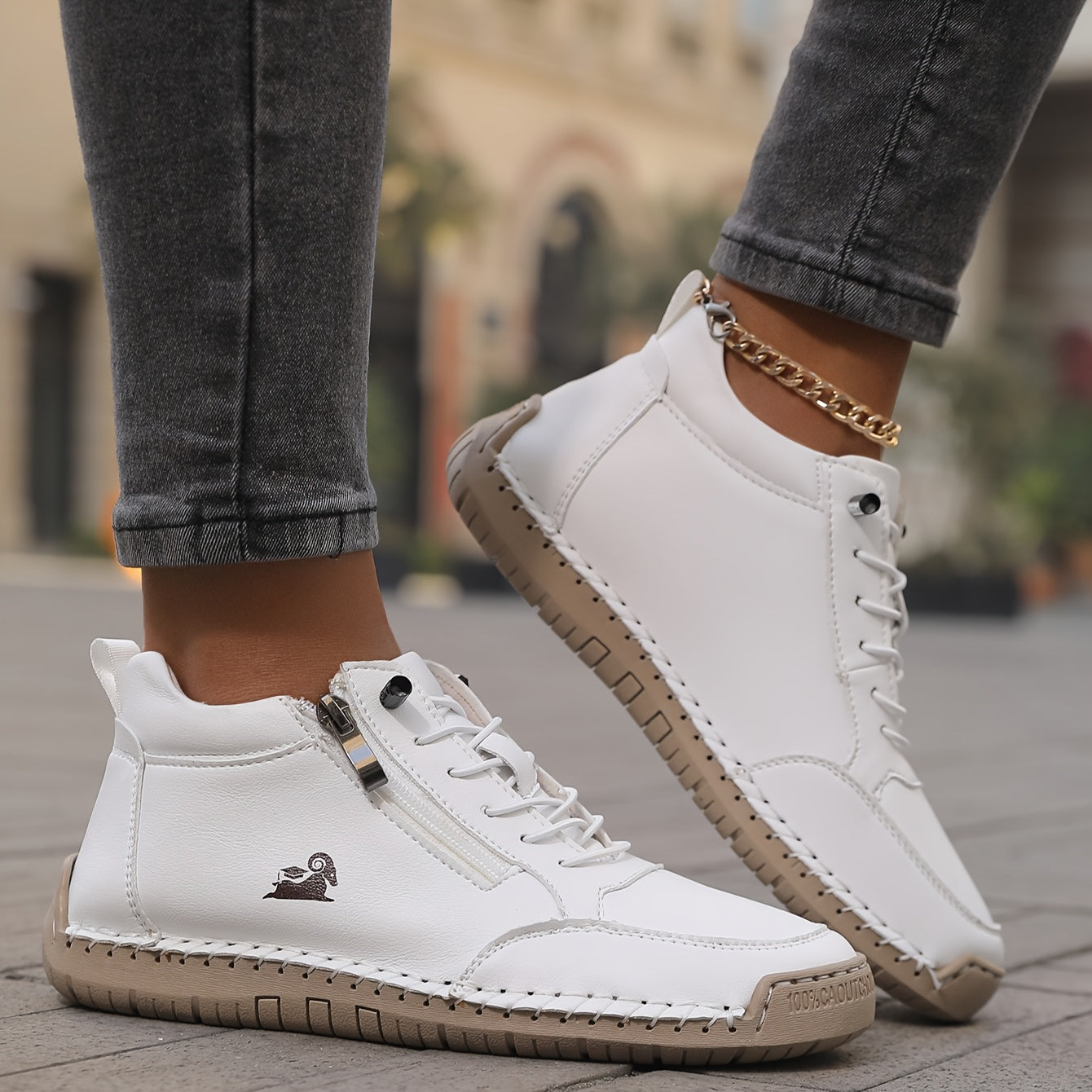 Maïa™ | Comfort Sneakers for Therapeutic Relief